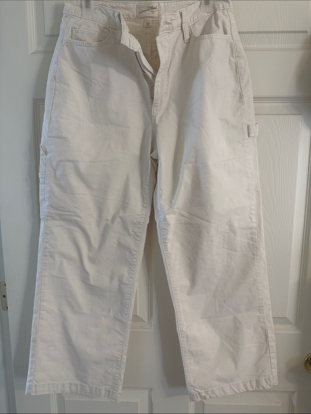 Universal Thread women's cream Cargo Pants